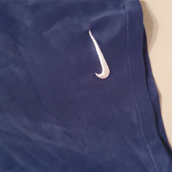 Nike athletic shorts - Picture 3 of 5